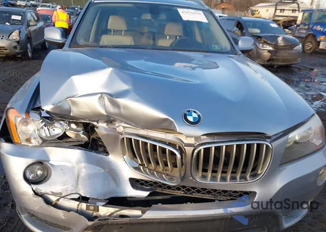 2013 BMW X3 xDrive28I z USA, uszkodzony, nr VIN 5UXWX9C57D0A25759